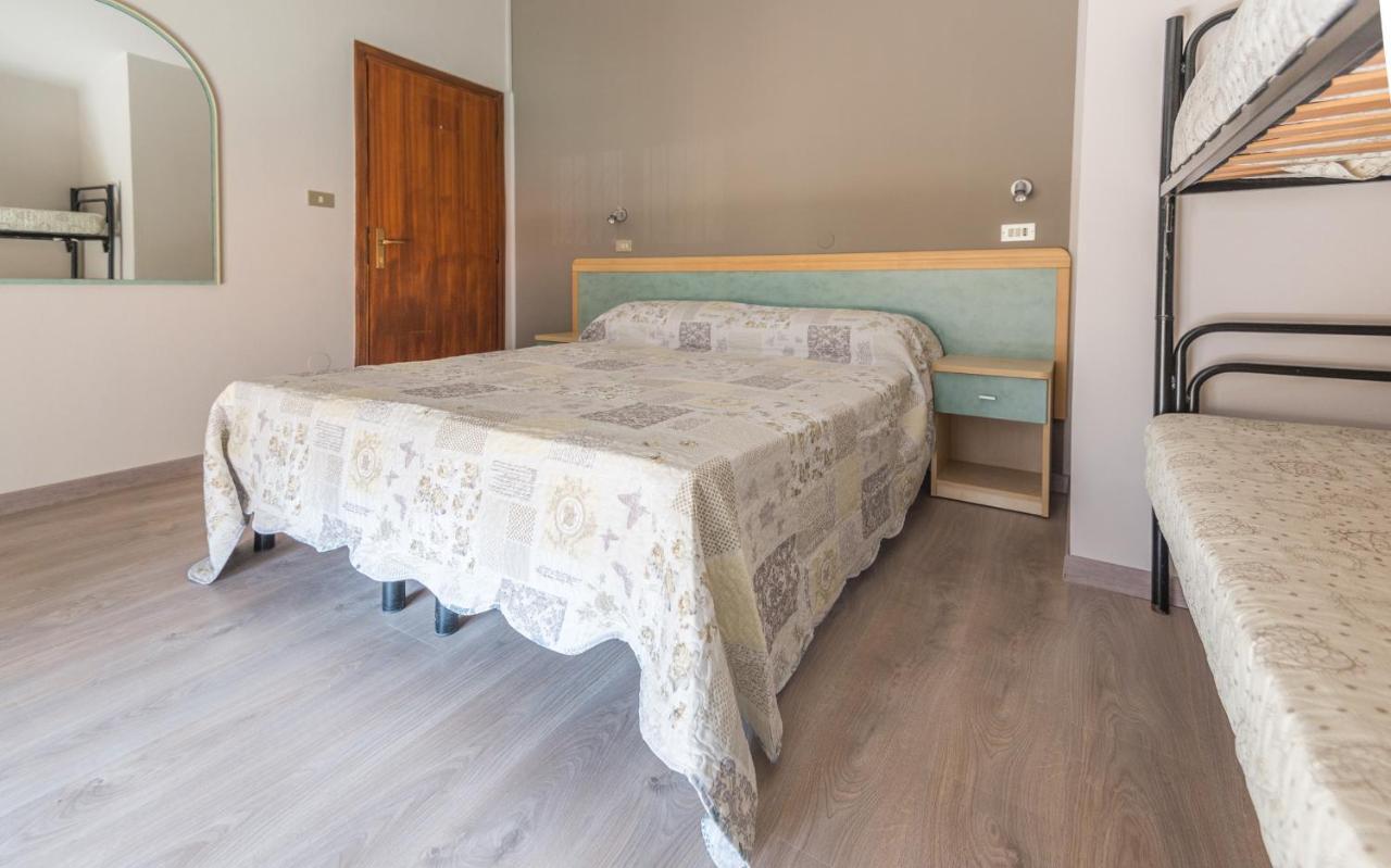 Avenusta Hotel *